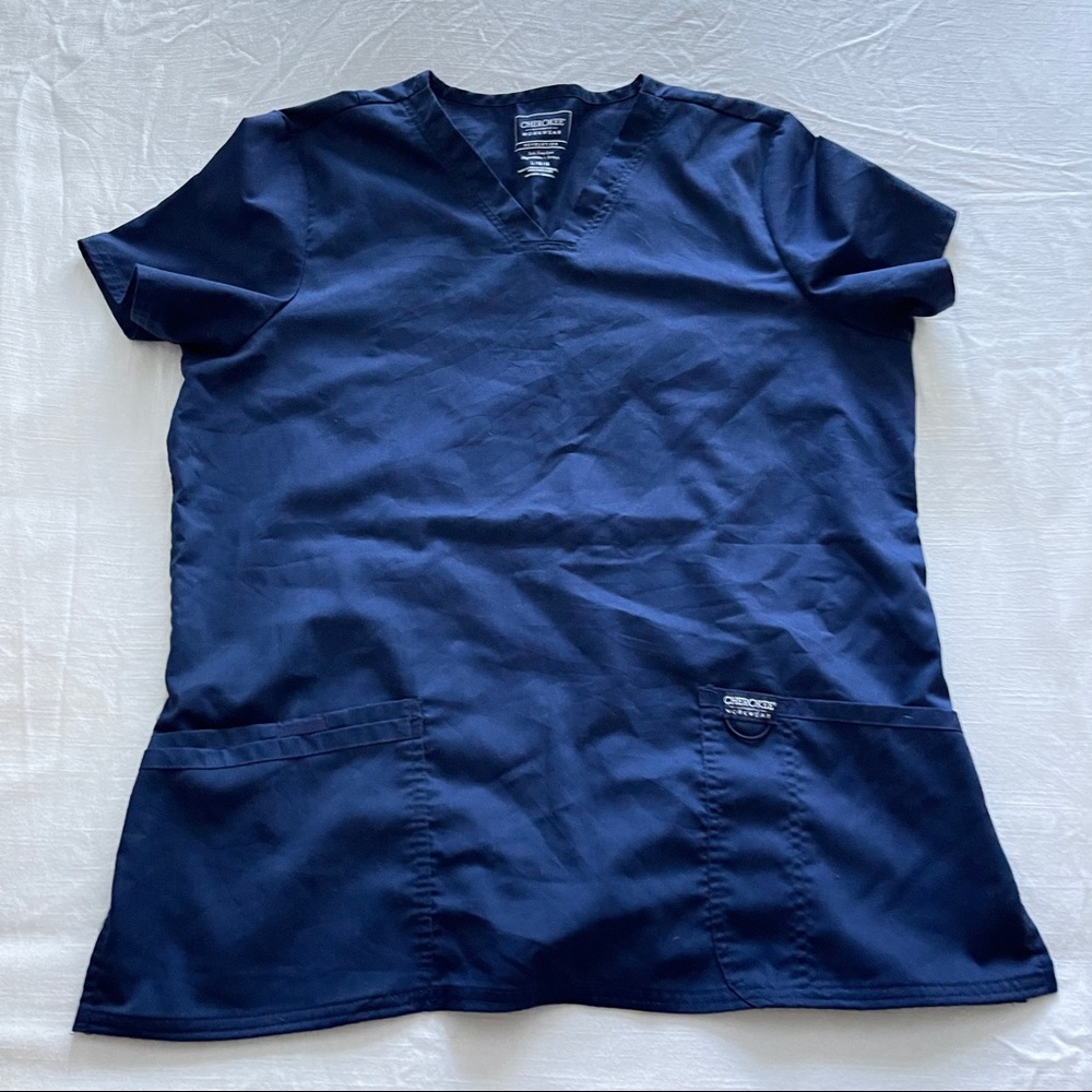 |SOLD|  Cherokee Revolution Navy V-Neck Scrub Top - L